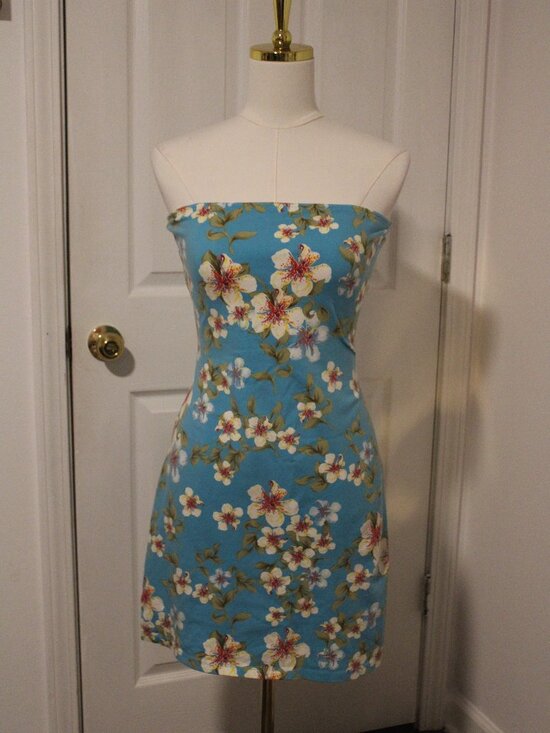 Dresses & Skirts - Flower Drift Strapless Mini Dress